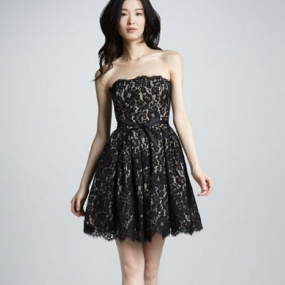 Neiman Marcus Robert Rodriguez Black Lace Strapless Fit & Flare Party Dress S